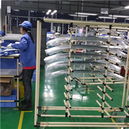 Automobile exterior parts turnover vehicle